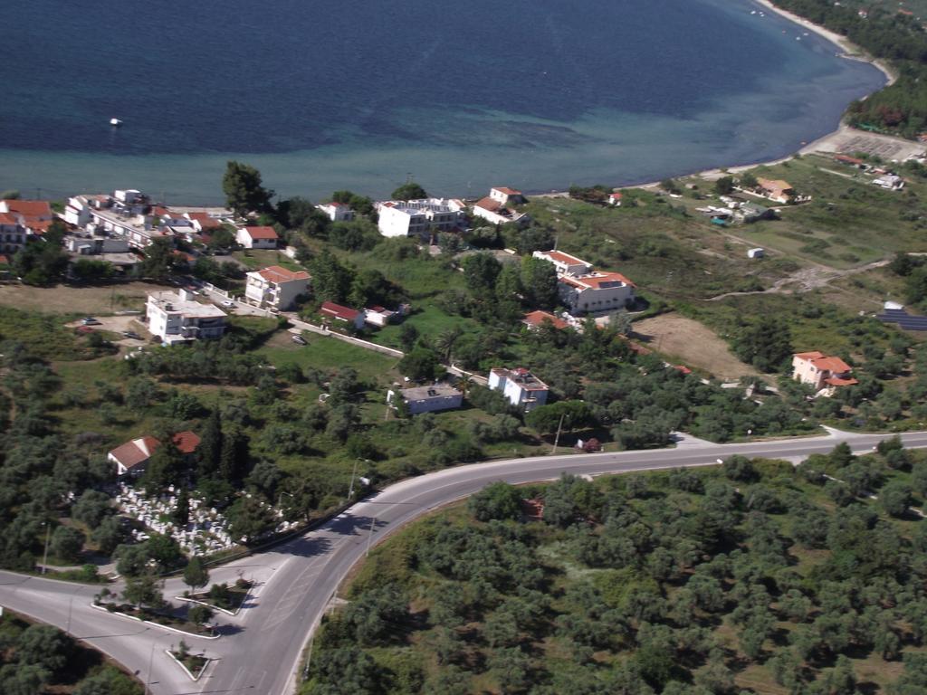 Pension Lakis Prínos Exterior foto