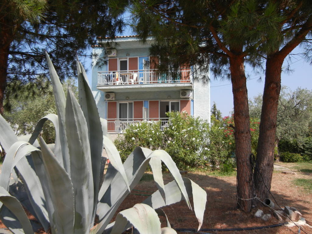Pension Lakis Prínos Exterior foto